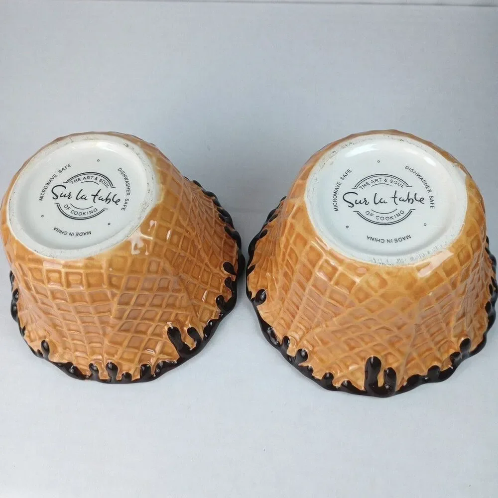 VTG Ice Cream Cone Handle Stainless Steel Spoons And Waffle Cone‎ Bowls Set